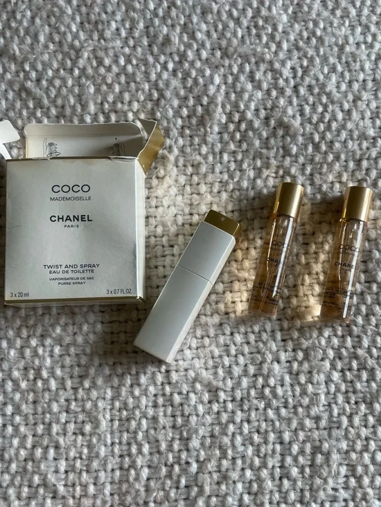 CHANEL Coco Mademoiselle Travel Spray Set ✨💛 - Picture 2 of 12
